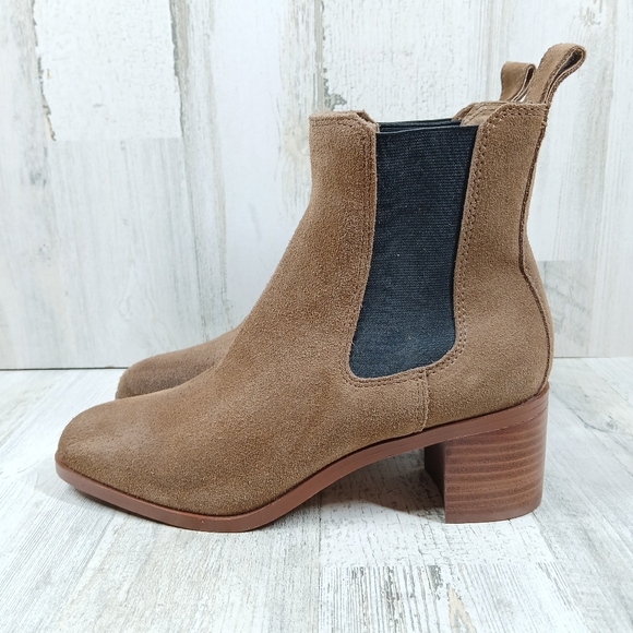 Steve Madden Rhiannon Chelsea Brown Suede Block Heel Ankle Boots #817 - Picture 1 of 13